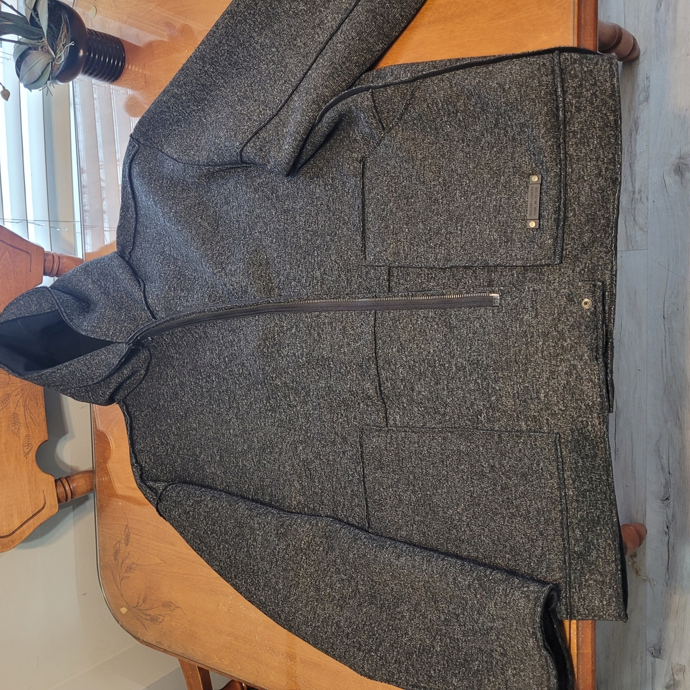 Gray Ski & Snowboard Jacket with Notched Lapels